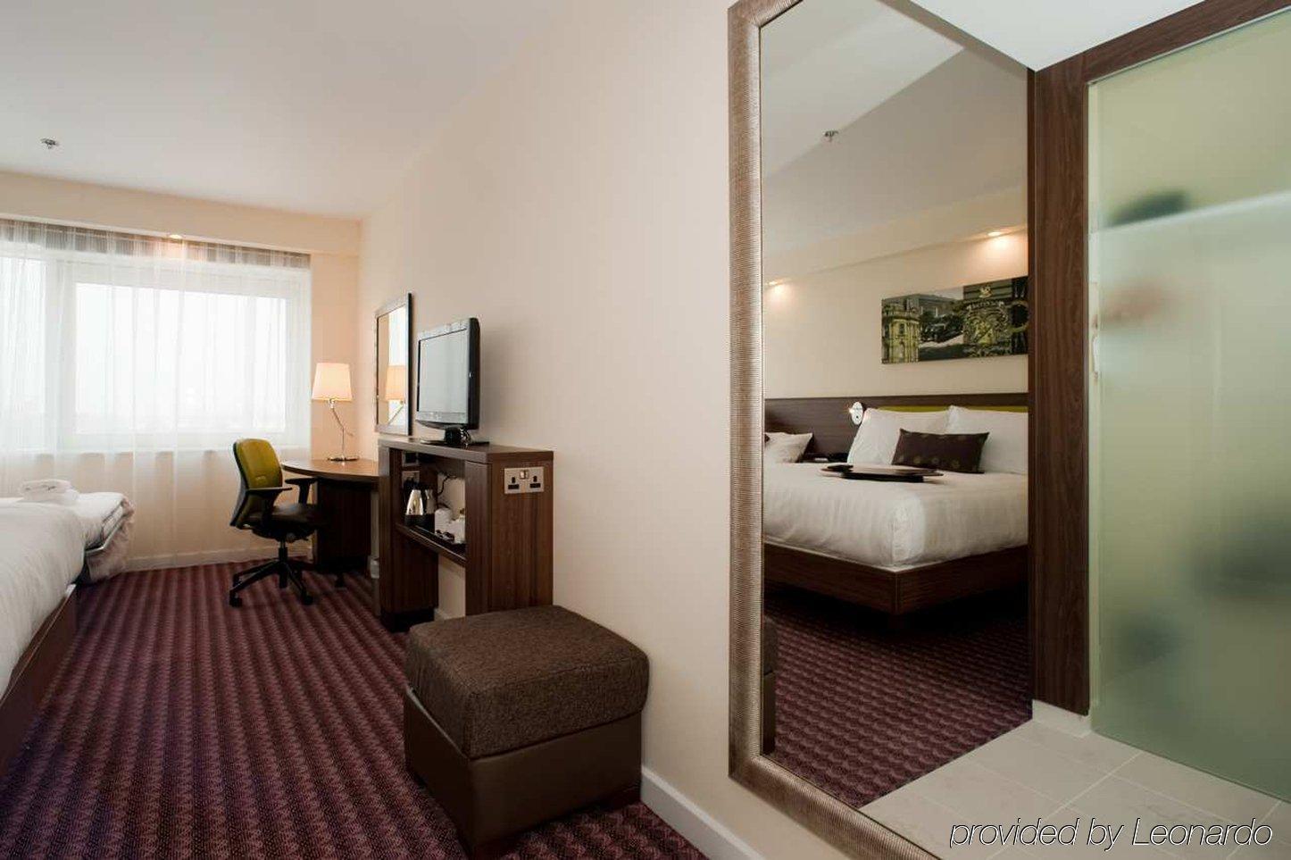 Premier Inn Derby River Lights Room photo